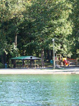 Cabins And Campground At Cultus Lake Park 호텔 칠리왝 외부 사진